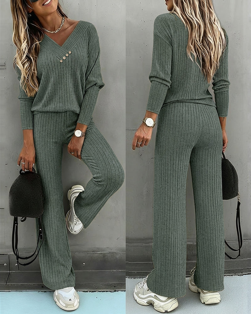 Tanja | Rippstrick-Set mit V-Ausschnitt und weiter Hose