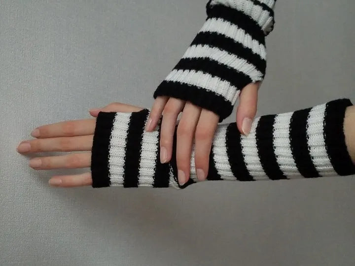 Elsbeth | Lange fingerlose Strickhandschuhe