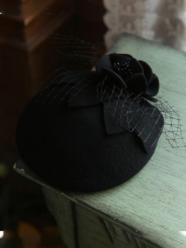 Elsbeth | Wollhut mit Blüte und Tüll