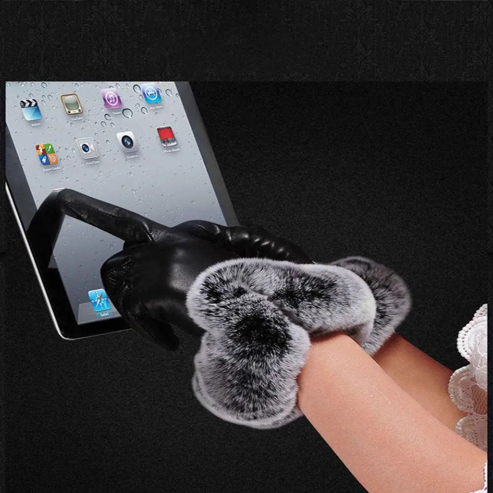 Rike | Handschuhe mit Kunstfellkante und Touchscreen-Fingerspitzen