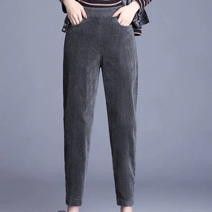 Sanna | Bequeme Cordhose mit elastischem Bund