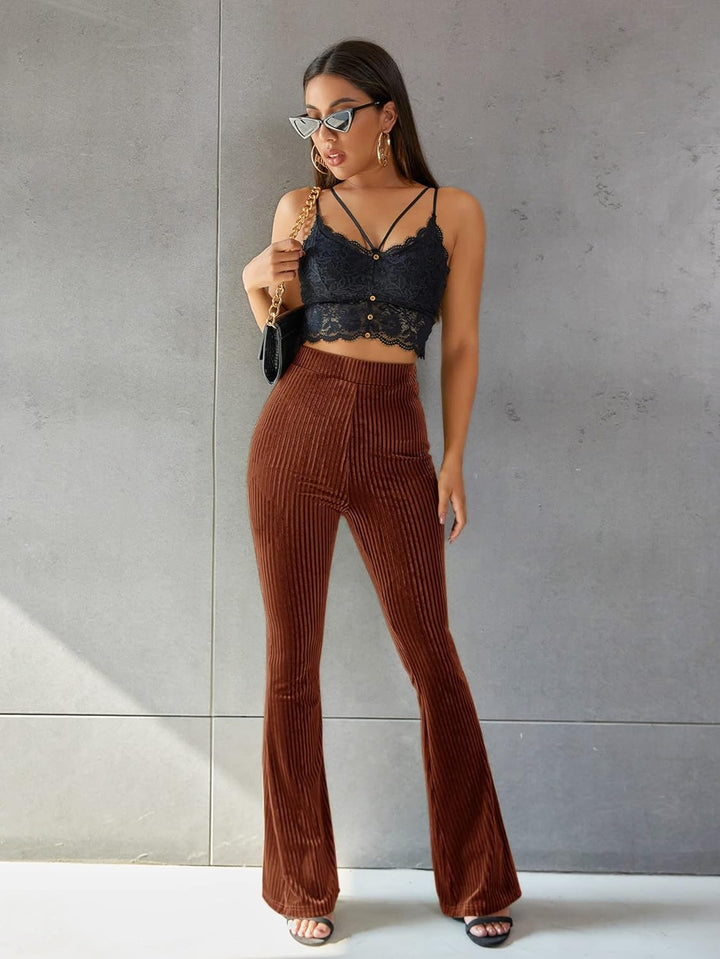 Hedwig | Ausgestellte Cordhose mit Rippenstruktur