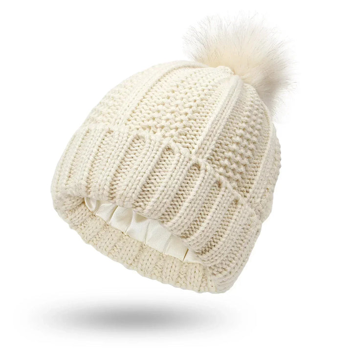 Mara | Gefütterte Strickmütze mit Bommel
