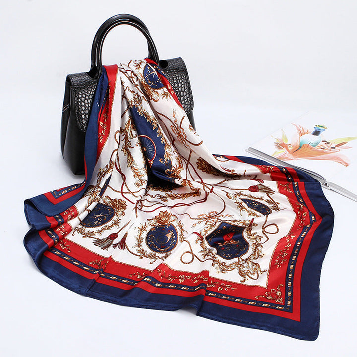 Mira | Seidenschal mit Barockmuster