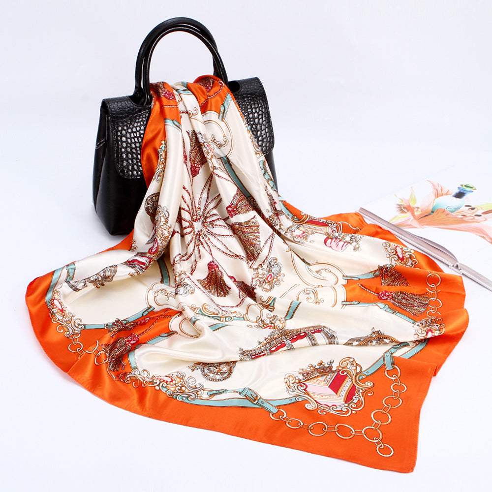 Mira | Seidenschal mit Barockmuster