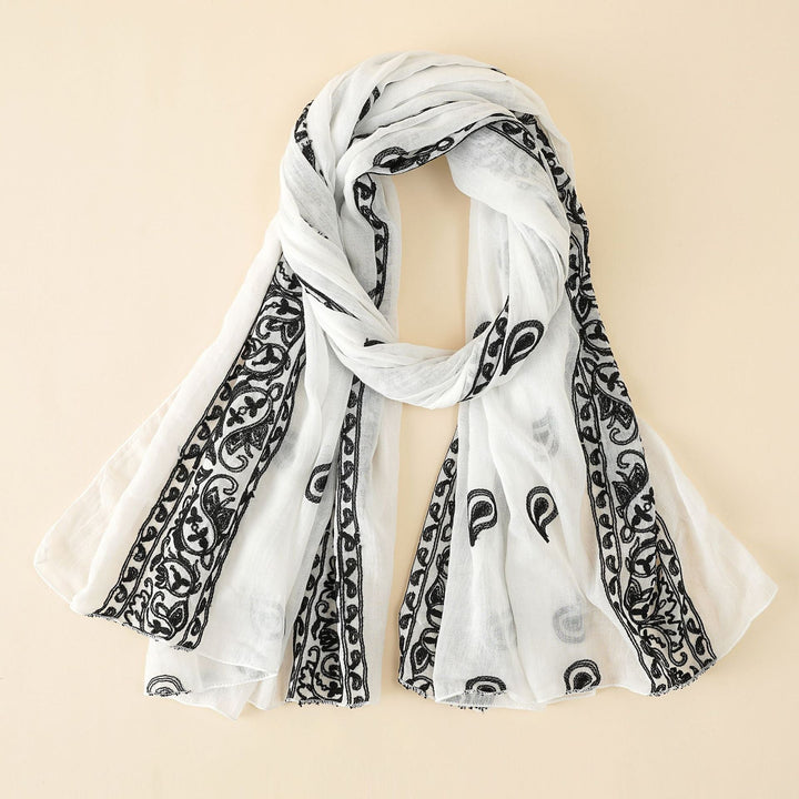 Josefine | Chiffon-Schal mit filigraner Stickerei