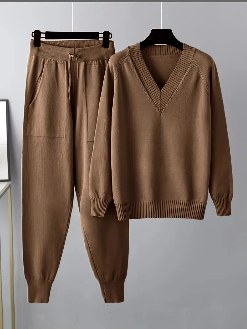 Almuth | Strickset mit V-Ausschnitt und Jogginghose