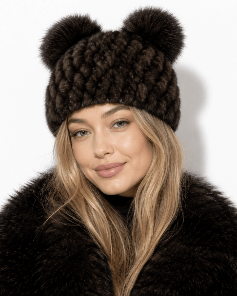 Runa | Kunstfell-Beanie mit Doppel-Pompon