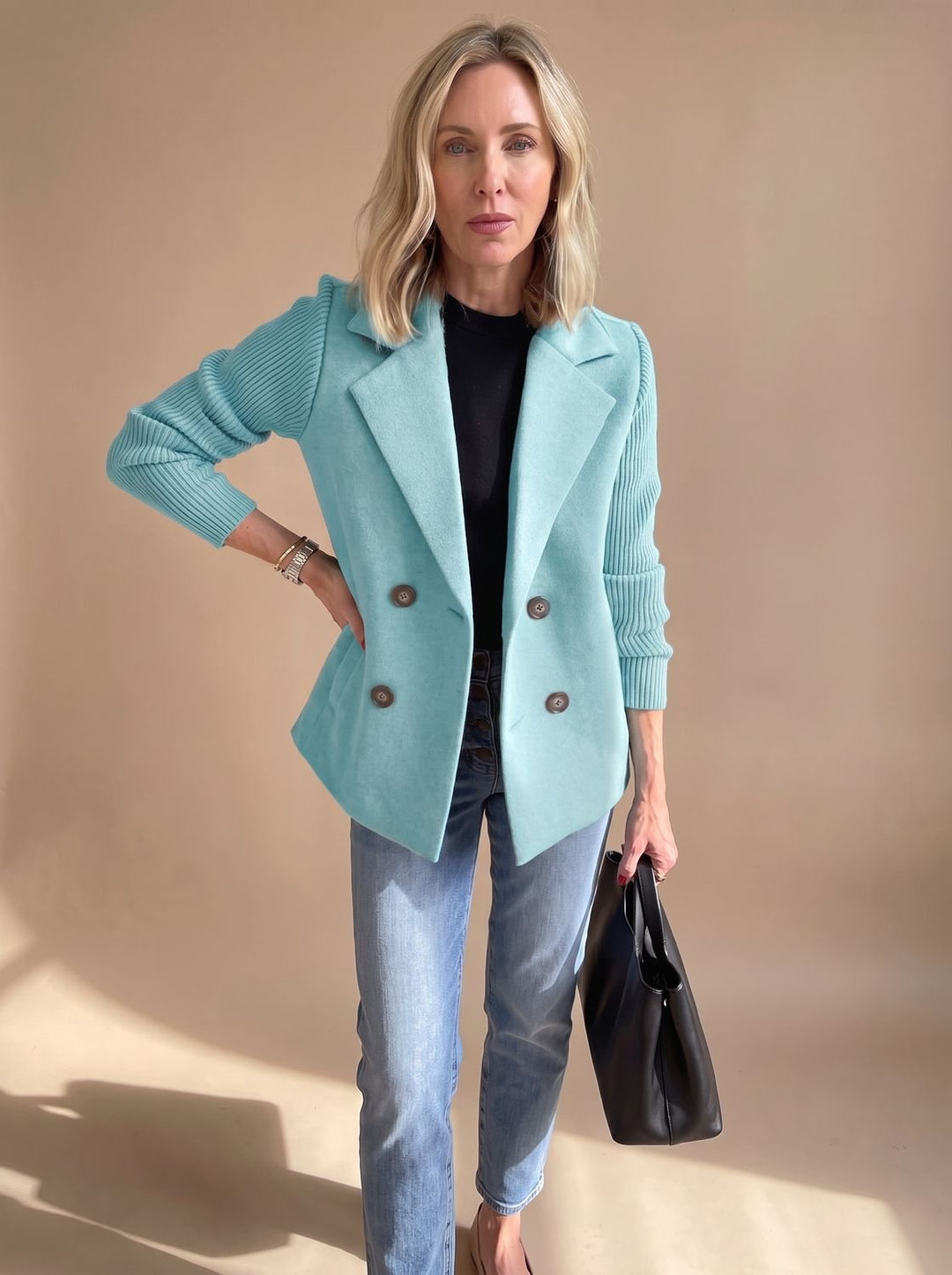 Leonora | Taillierter Blazer mit Strickärmeln