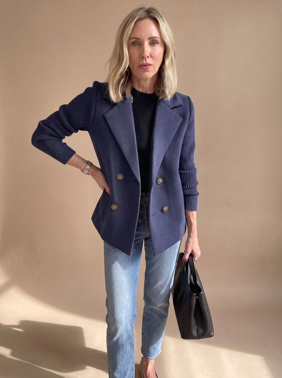 Leonora | Taillierter Blazer mit Strickärmeln