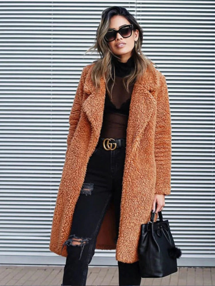 Alina | Langer Wintermantel im Teddy-Stil
