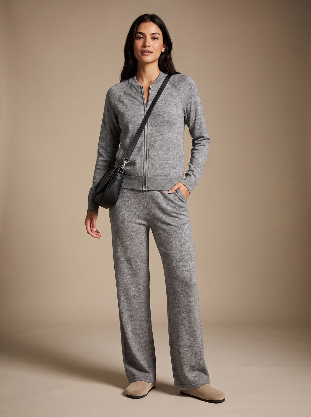 Meike | Taillierte Strickjacke mit Reißverschluss und weiter Hose