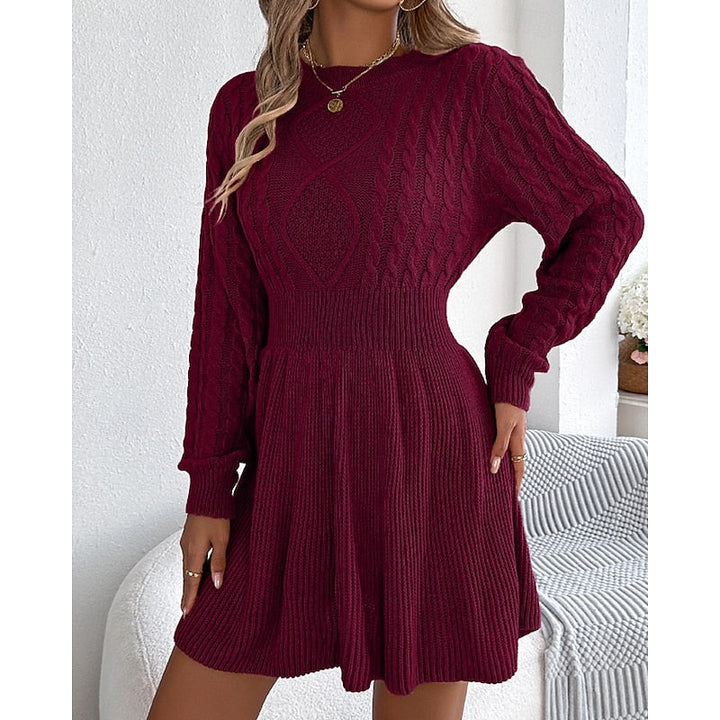 Adelheid | Tailliertes Zopfstrick-Kleid mit weitem Rock