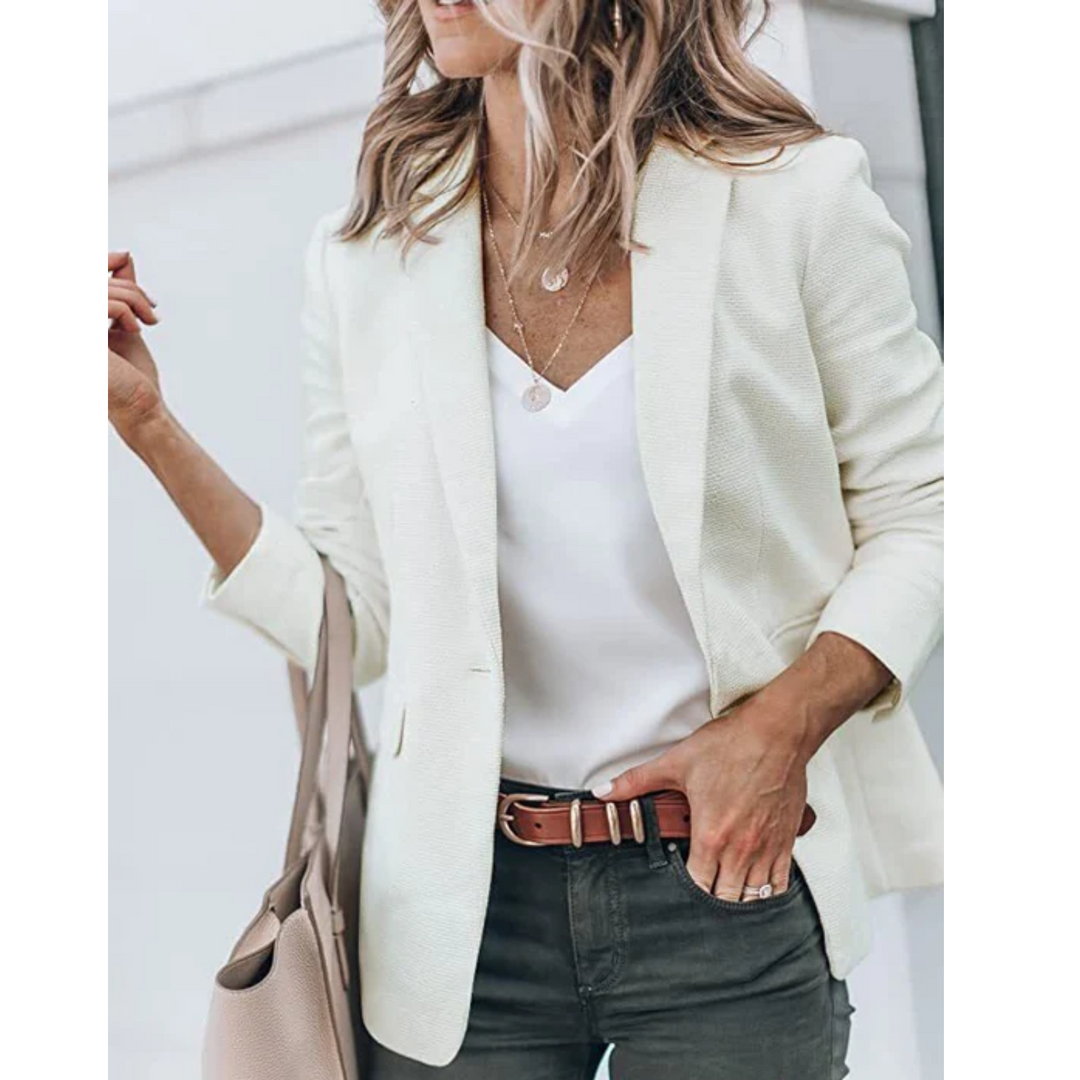 Gudrun | Taillierter Blazer mit Pattentaschen