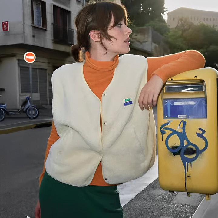 Pauline | Taillierte Weste mit Knopfleiste