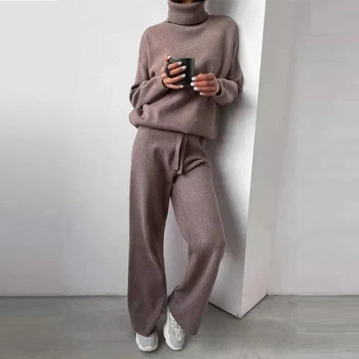 Ilveke | Weiches Strickset mit Rollkragen