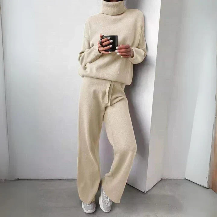 Ilveke | Weiches Strickset mit Rollkragen