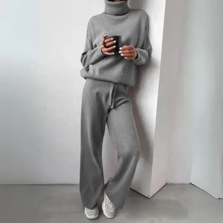 Ilveke | Weiches Strickset mit Rollkragen