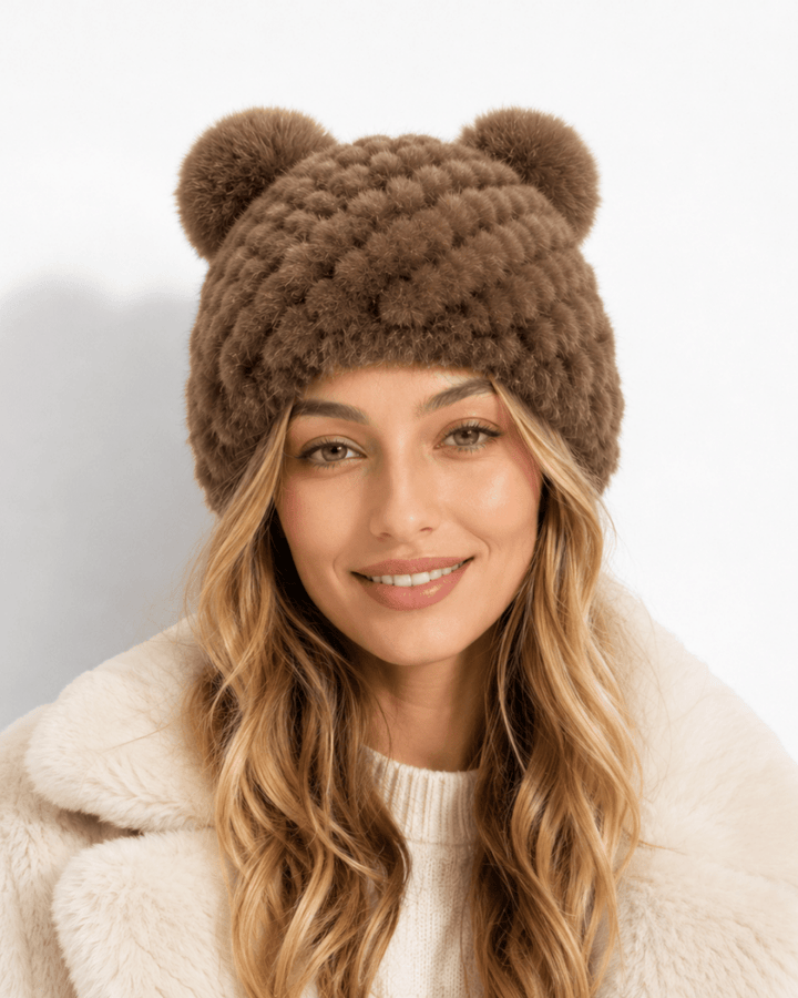 Runa | Kunstfell-Beanie mit Doppel-Pompon